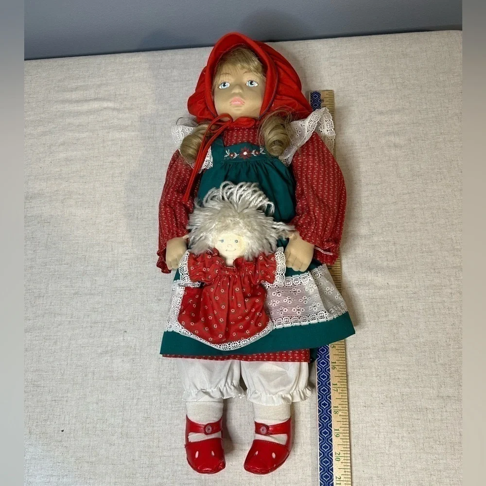 Pauline Dolls Vintage Christmas 1988 Limited Edition